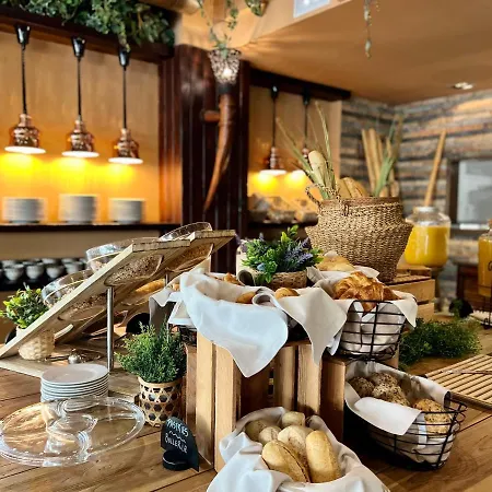 Wyndham Residences Costa Del Sol 公寓式酒店
