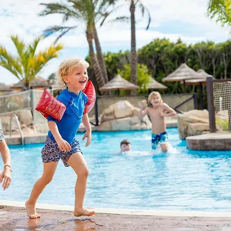 Wyndham Residences Costa Del Sol 3* פואנגירולה