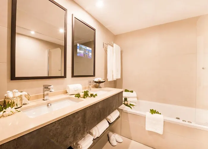 Wyndham Residences Costa Del Sol Aparthotel 3*